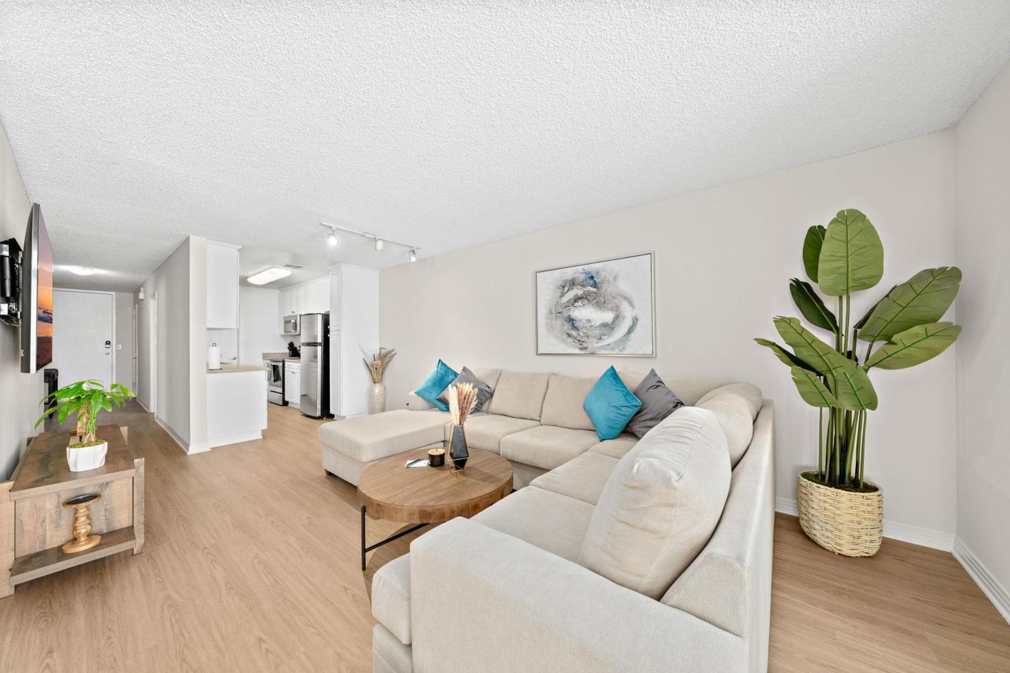 The Lilas-ocean View High Floor Pool Parking *