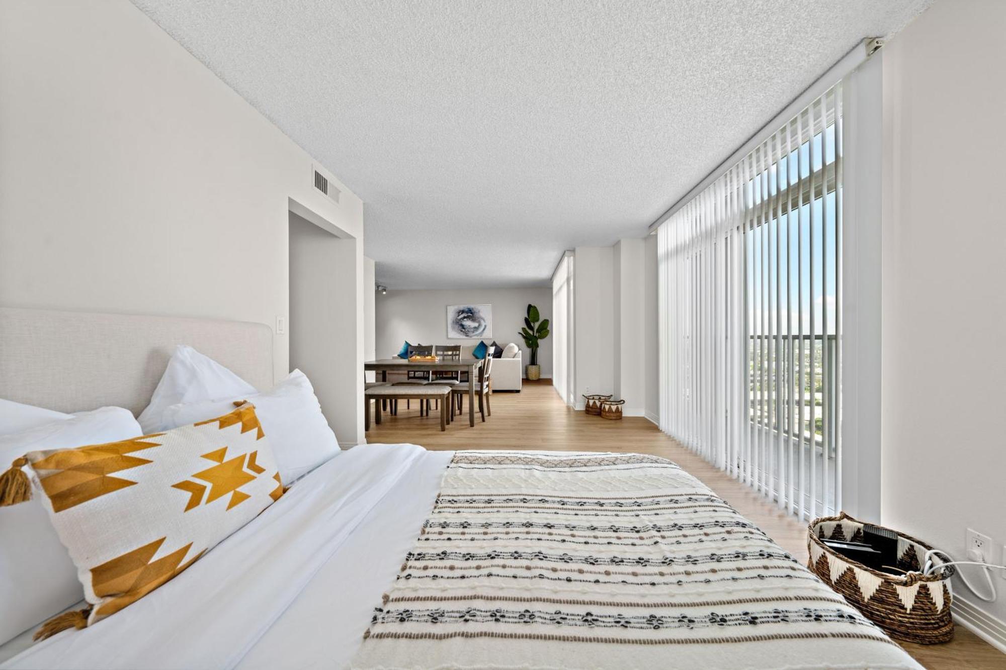 The Lilas-ocean View High Floor Pool Parking *