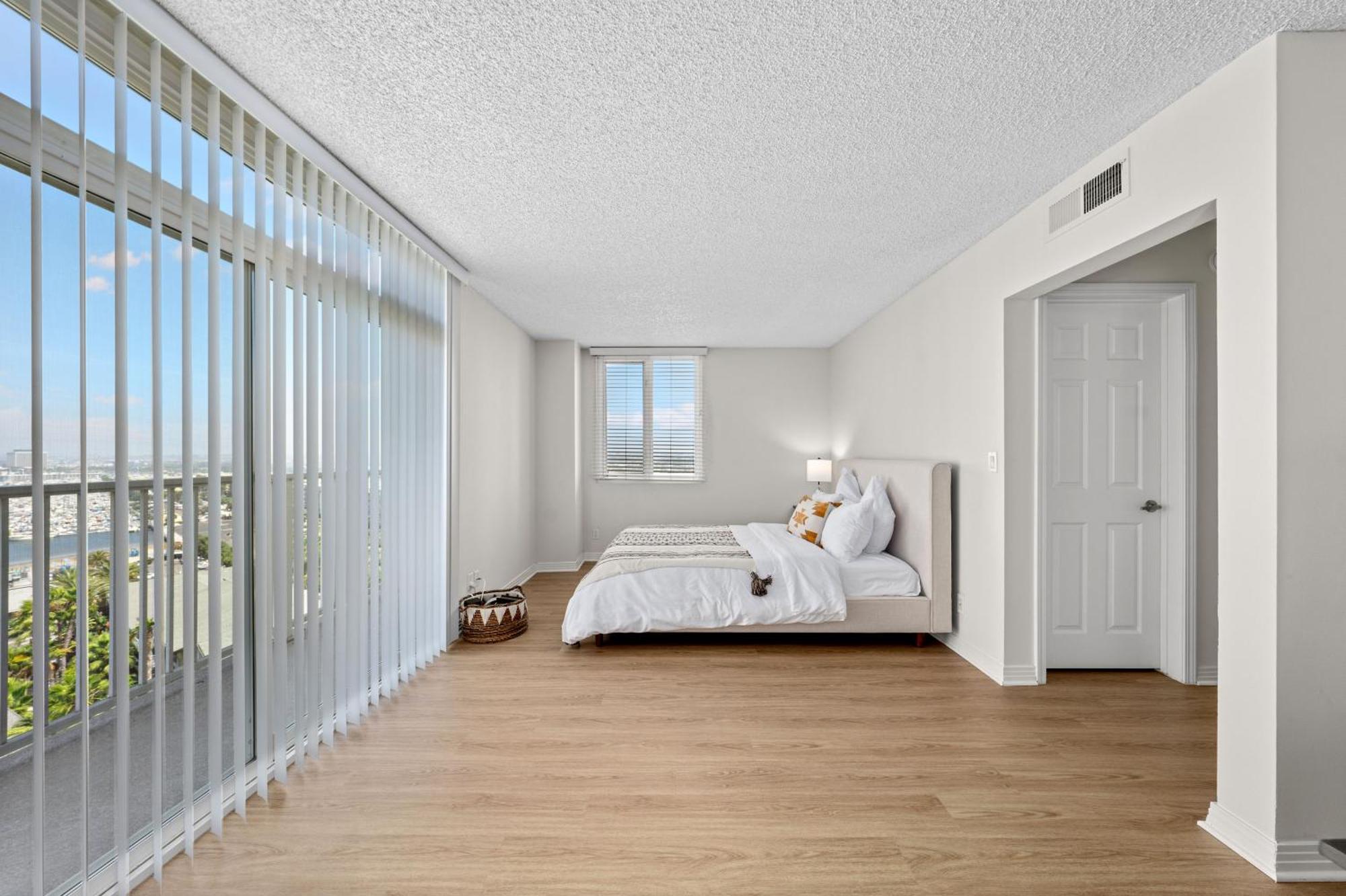 The Lilas-ocean View High Floor Pool Parking